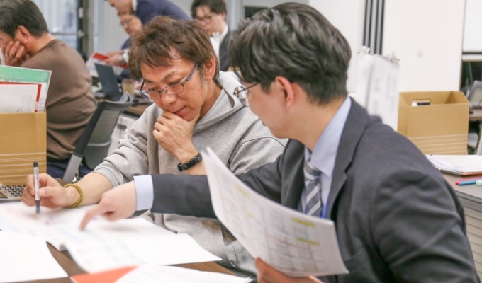 指導員が、1社1社を個別サポート